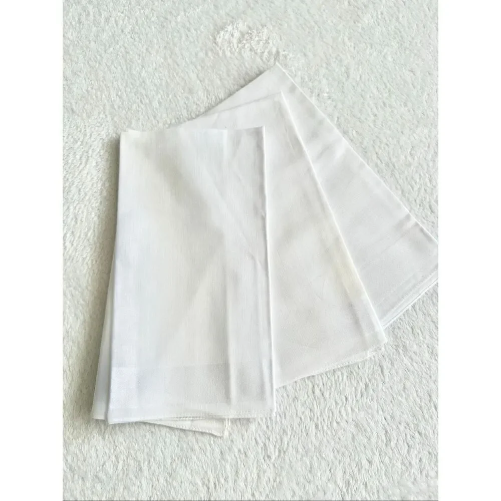 Used white cloth table napkins set of 3